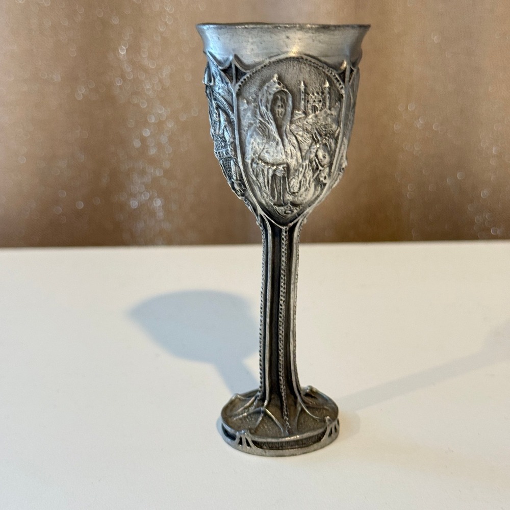 Royal Selangor Lord of the Rings Pewter Goblet Gandalf Aragorn Gimli Galadriel
